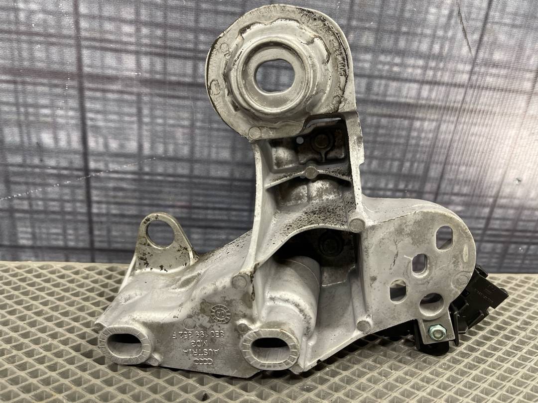 Кронштейн двигателя, 666 рублей, Красноярск