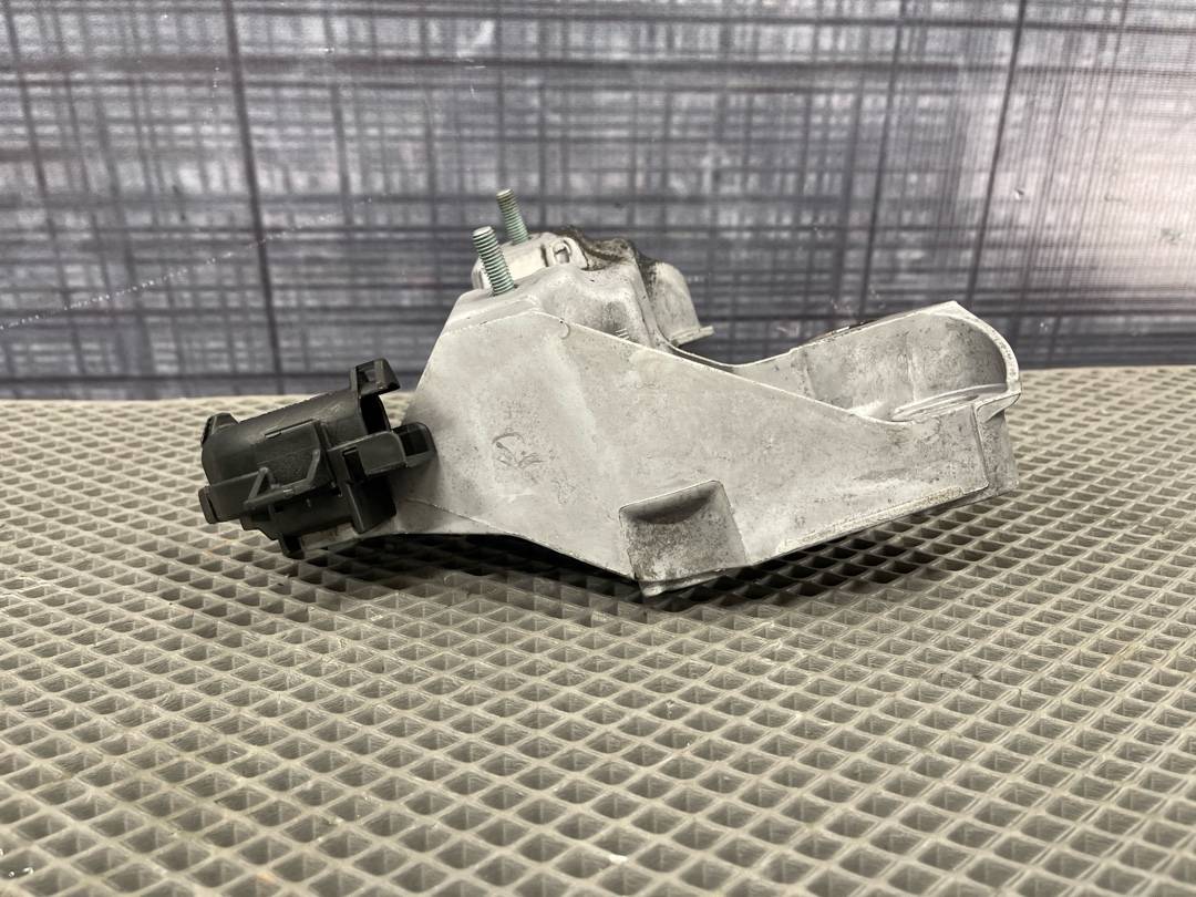 Кронштейн двигателя, 666 рублей, Красноярск