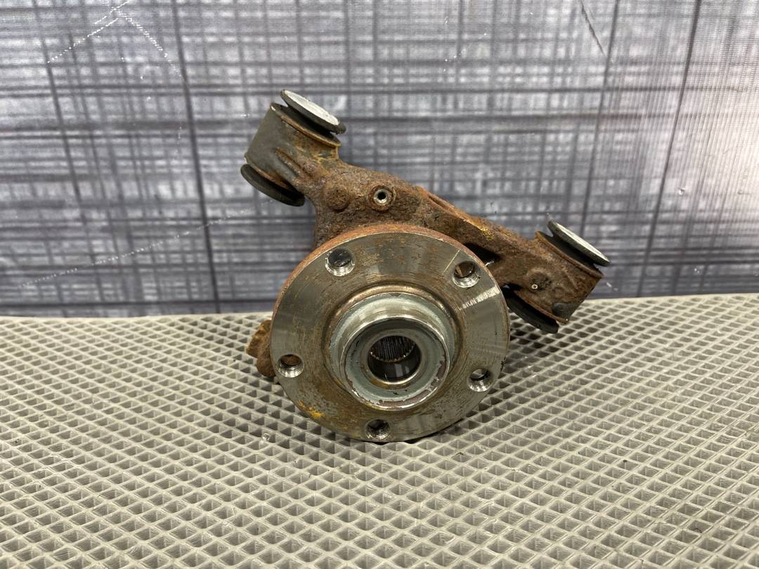 Поворотный кулак, 2268 рублей, Красноярск