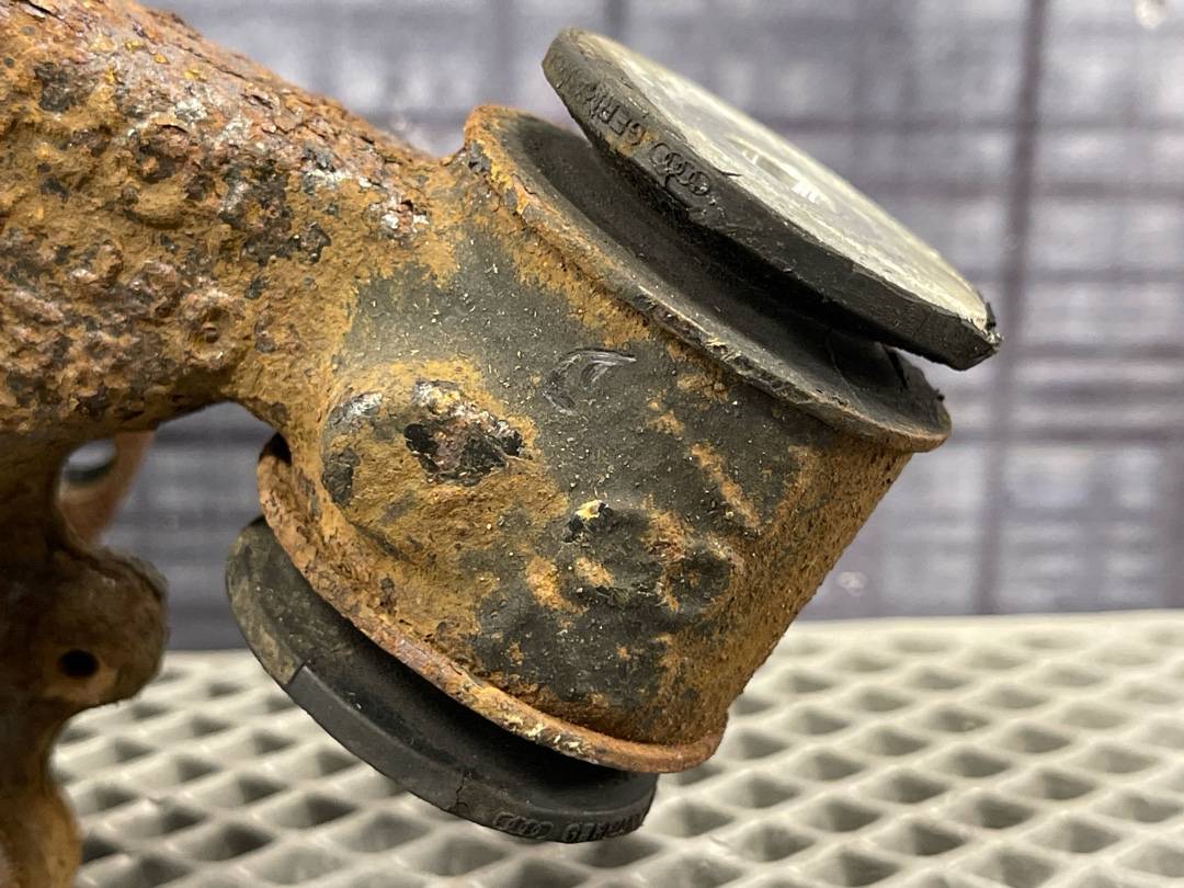 Поворотный кулак, 2268 рублей, Красноярск