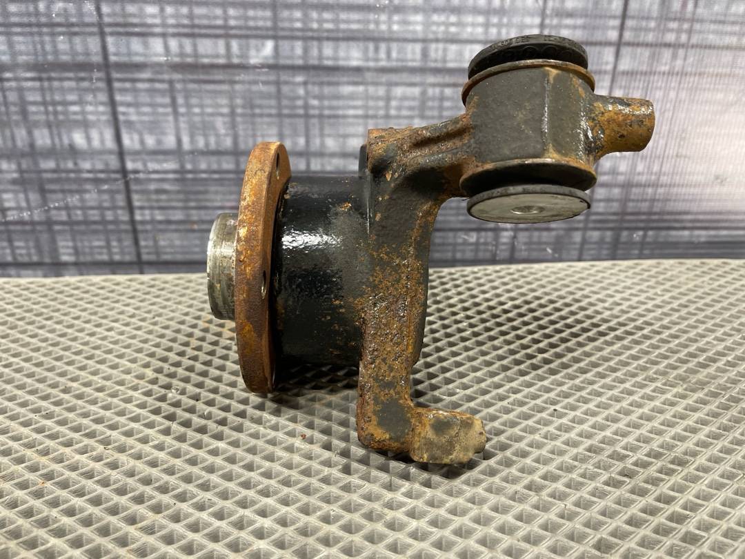 Поворотный кулак, 2268 рублей, Красноярск