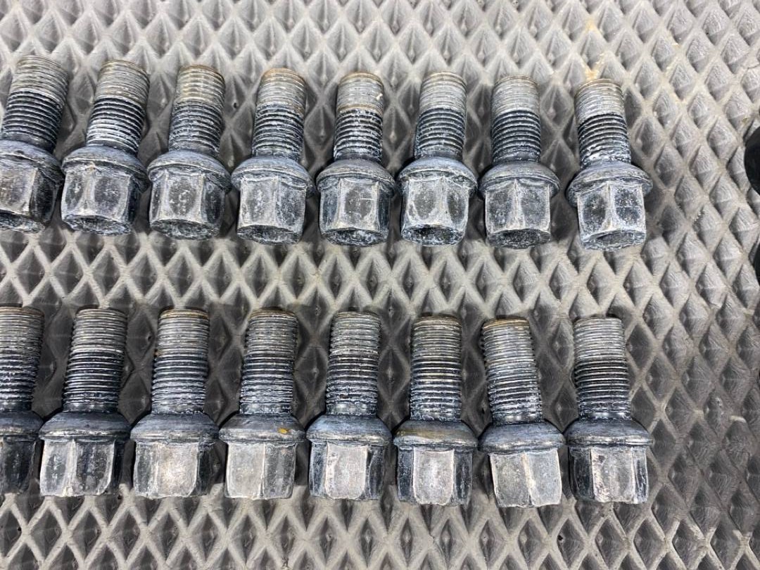 Комплект колесных болтов, 1512 рублей, Красноярск