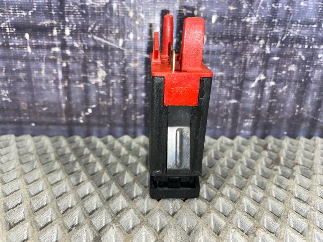 Кнопка ESP, 426 рублей, Красноярск