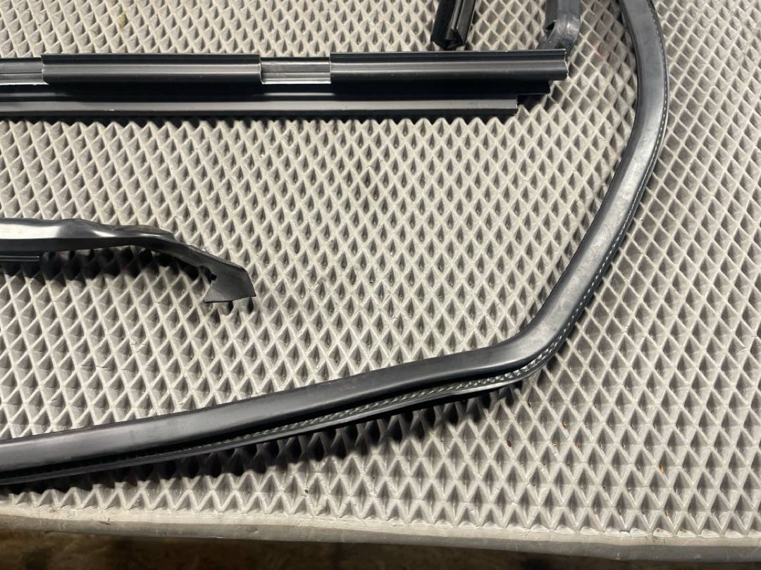 Уплотнительная резинка, 1212 рублей, Красноярск