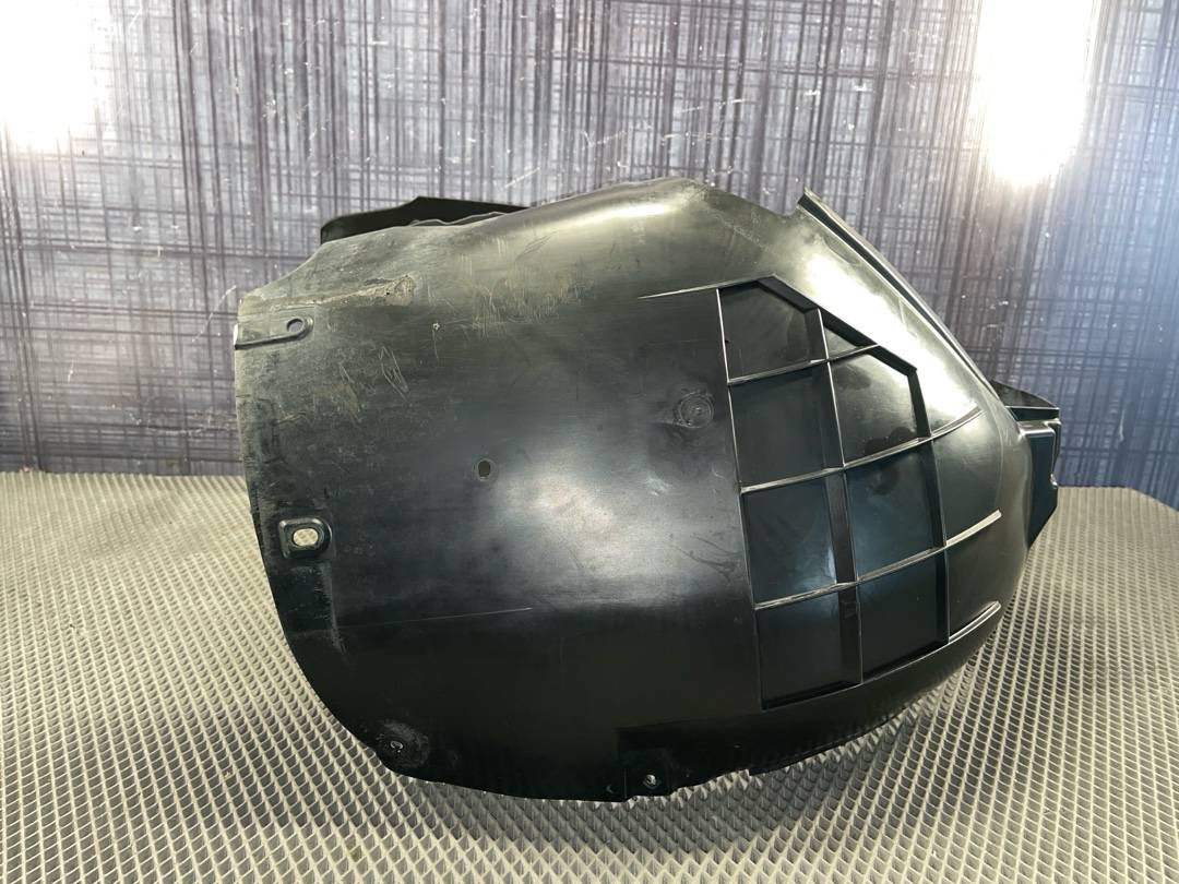 Подкрылок, 3111 рублей, Красноярск