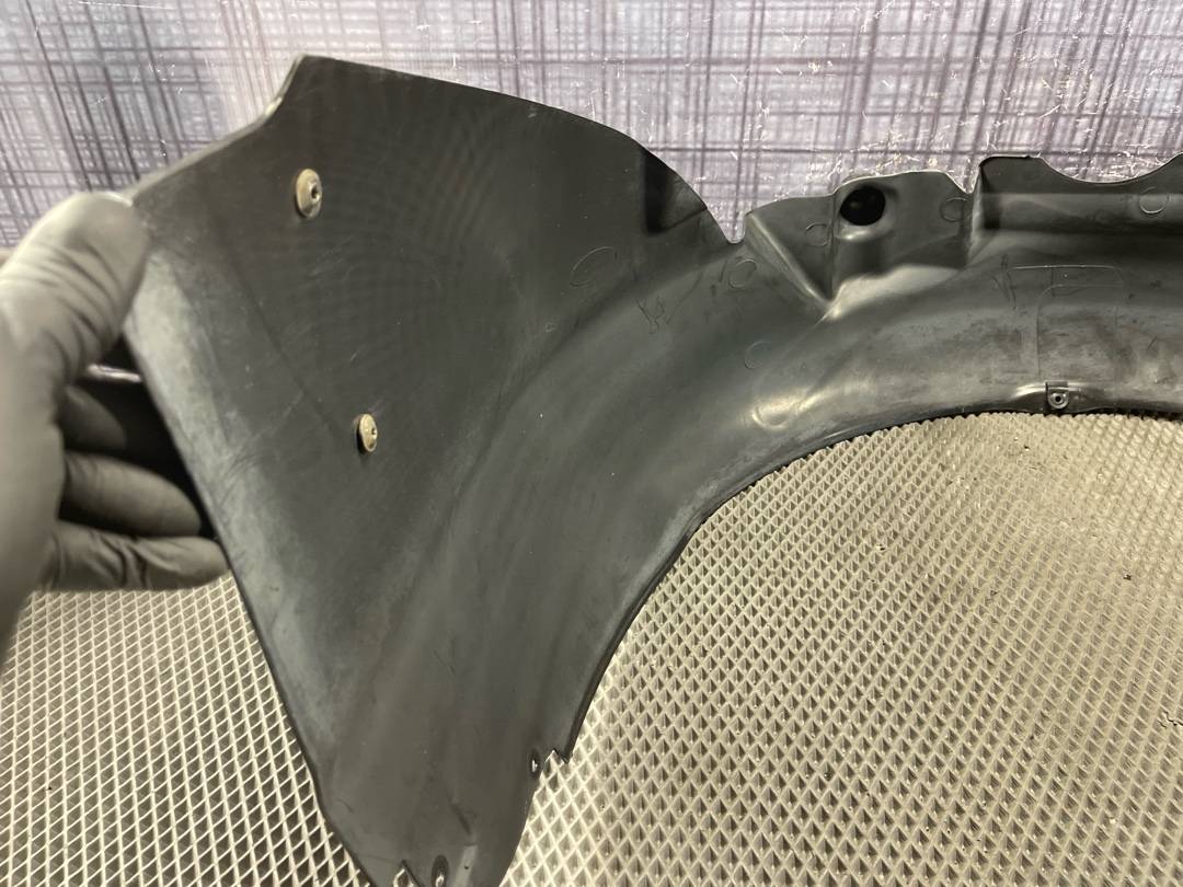 Подкрылок, 3111 рублей, Красноярск