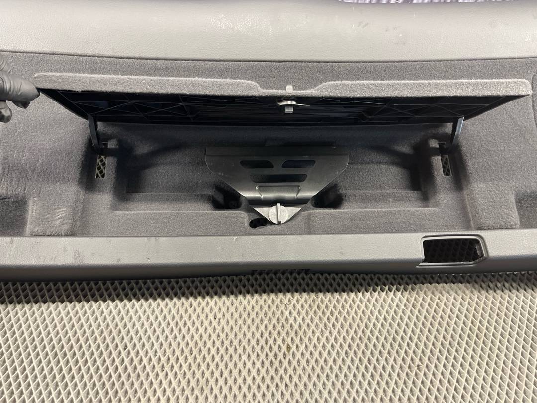 Обшивка крышки багажника, 1921 рублей, Красноярск