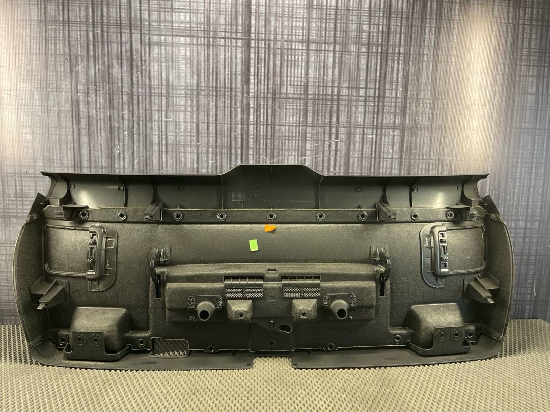 Обшивка крышки багажника, 1921 рублей, Красноярск