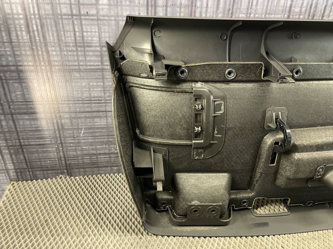 Обшивка крышки багажника, 1921 рублей, Красноярск