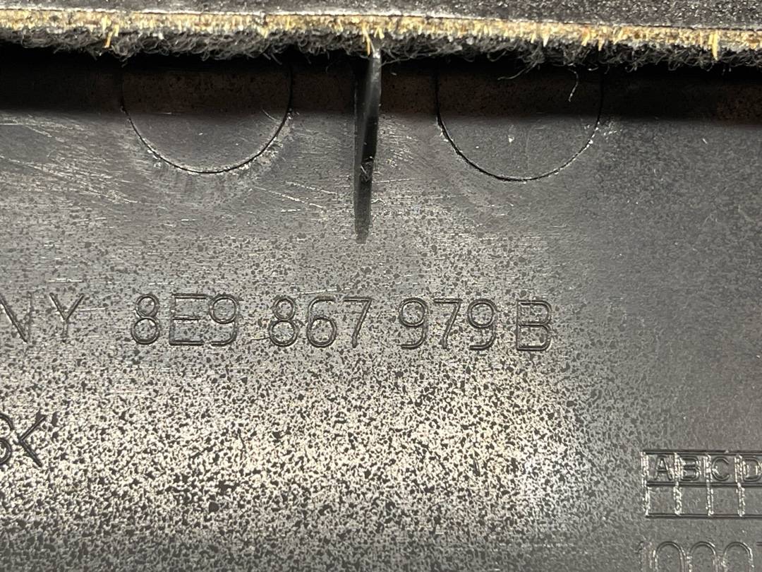 Обшивка крышки багажника, 1921 рублей, Красноярск