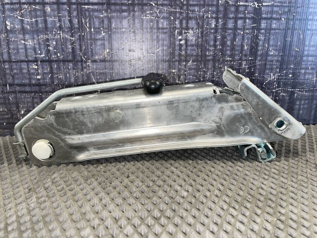 Домкрат, 2525 рублей, Красноярск