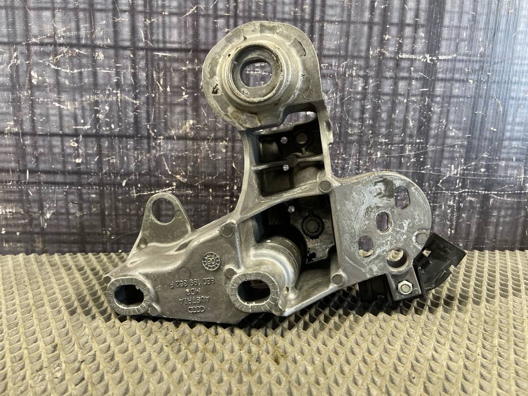 Кронштейн двигателя, 944 рублей, Красноярск