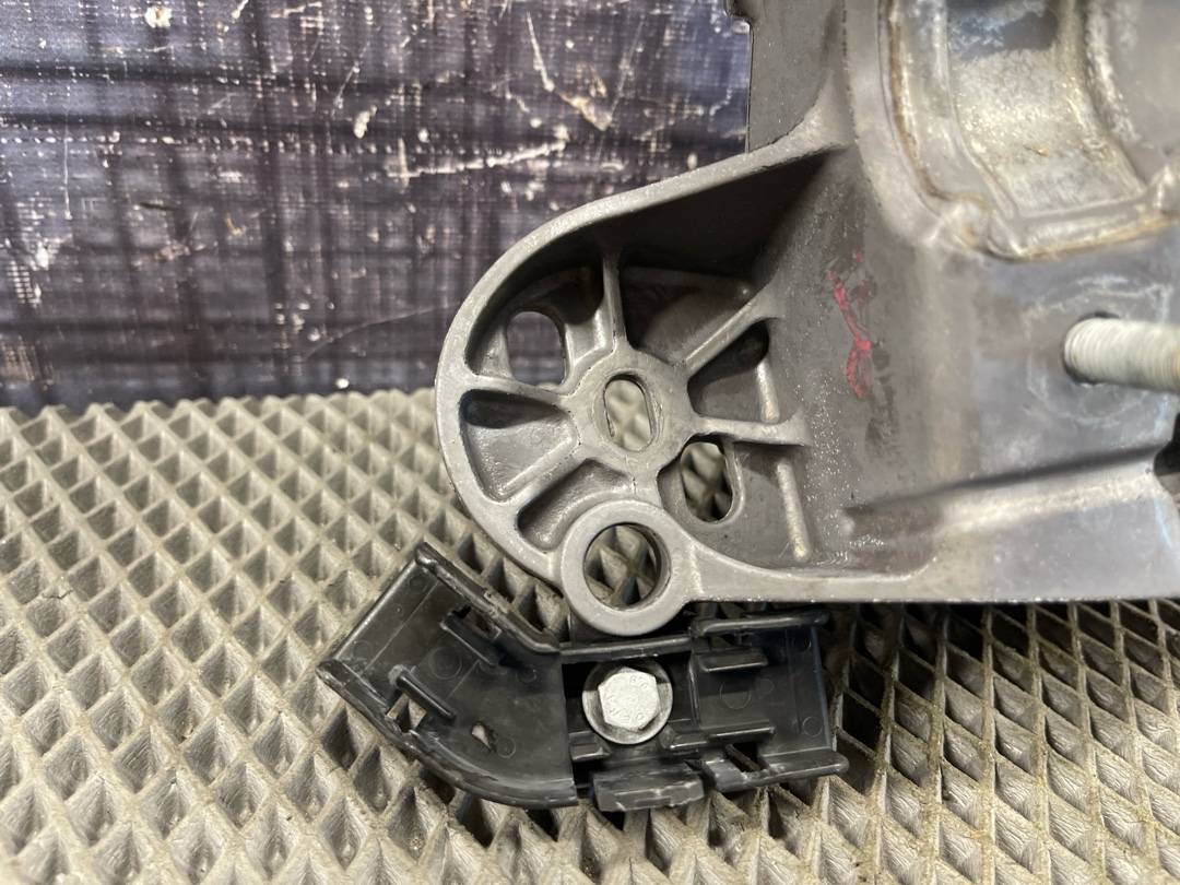 Кронштейн двигателя, 944 рублей, Красноярск