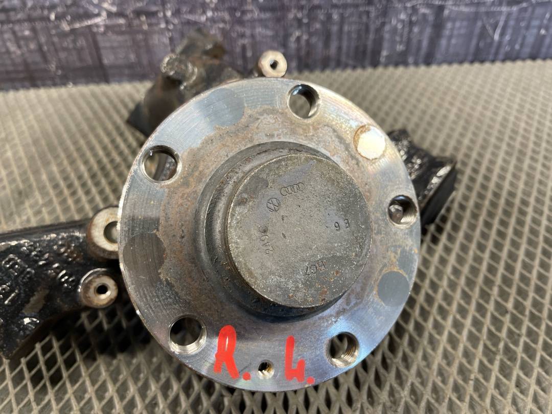 Поворотный кулак, 3468 рублей, Красноярск