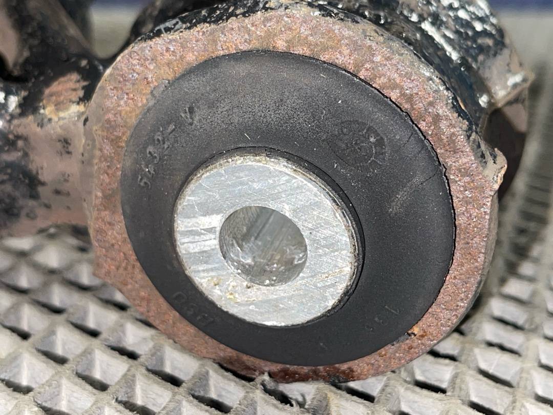 Поворотный кулак, 3468 рублей, Красноярск