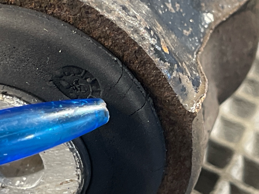 Поворотный кулак, 3468 рублей, Красноярск