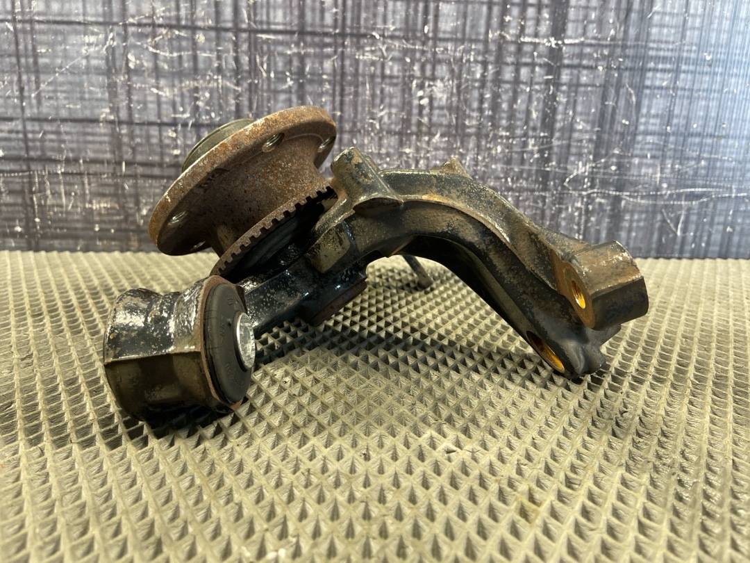 Поворотный кулак, 3468 рублей, Красноярск