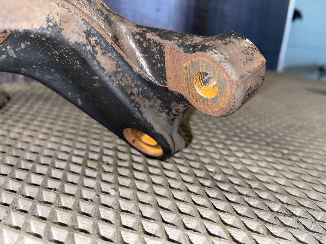 Поворотный кулак, 3468 рублей, Красноярск