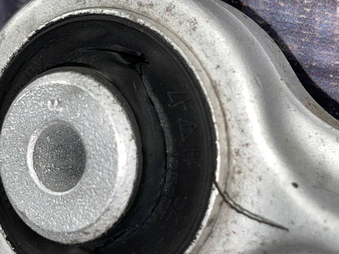 Рычаг подвески, 1114 рублей, Красноярск