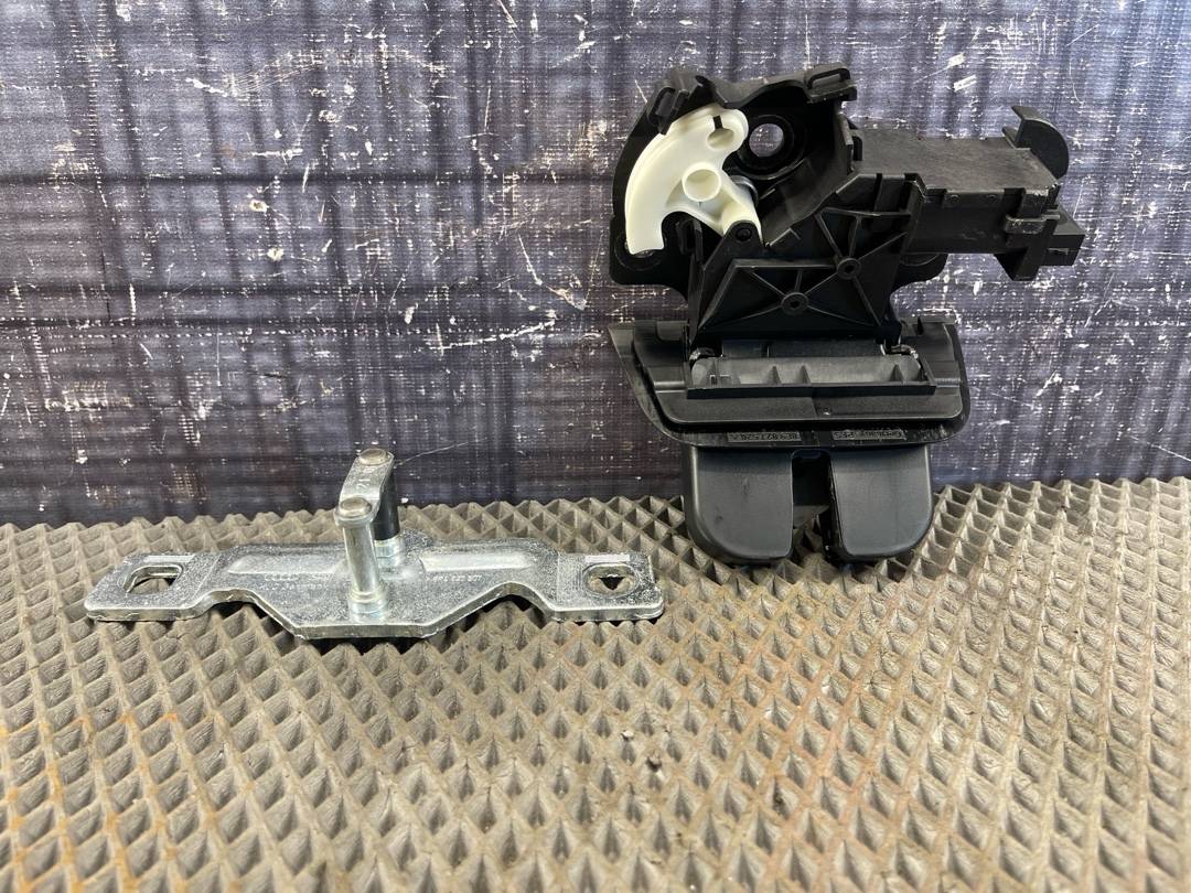 Замок крышки багажника, 3128 рублей, Красноярск