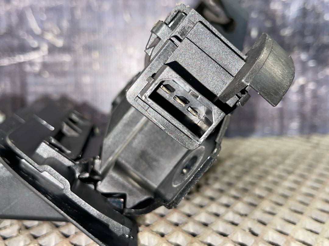 Замок крышки багажника, 3128 рублей, Красноярск