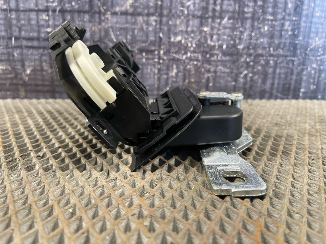 Замок крышки багажника, 3128 рублей, Красноярск