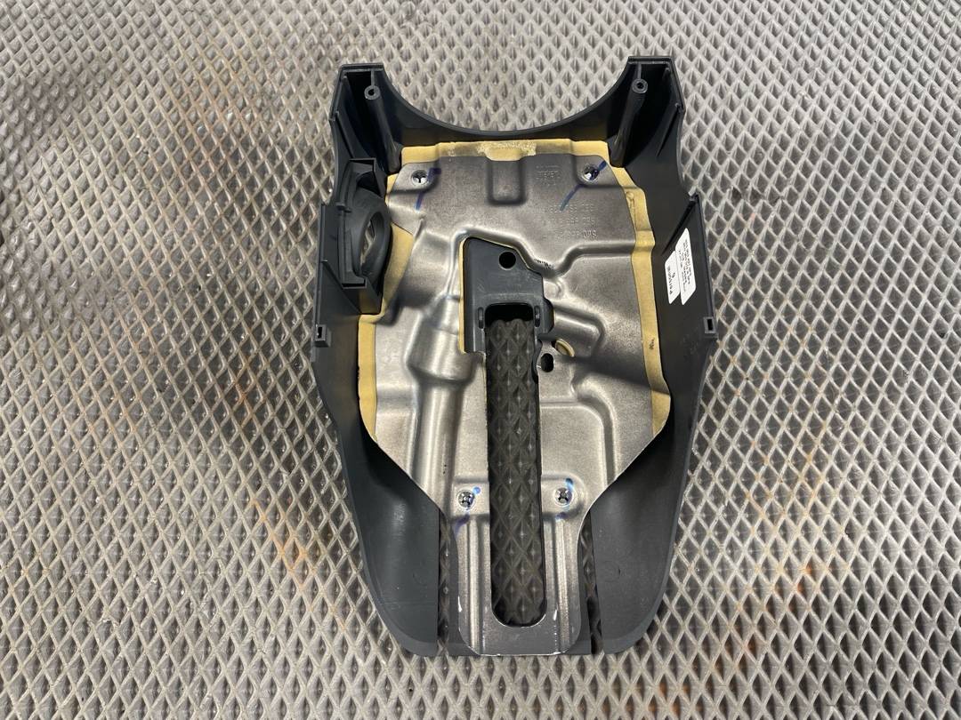 Кожух рулевой колонки, 833 рублей, Красноярск