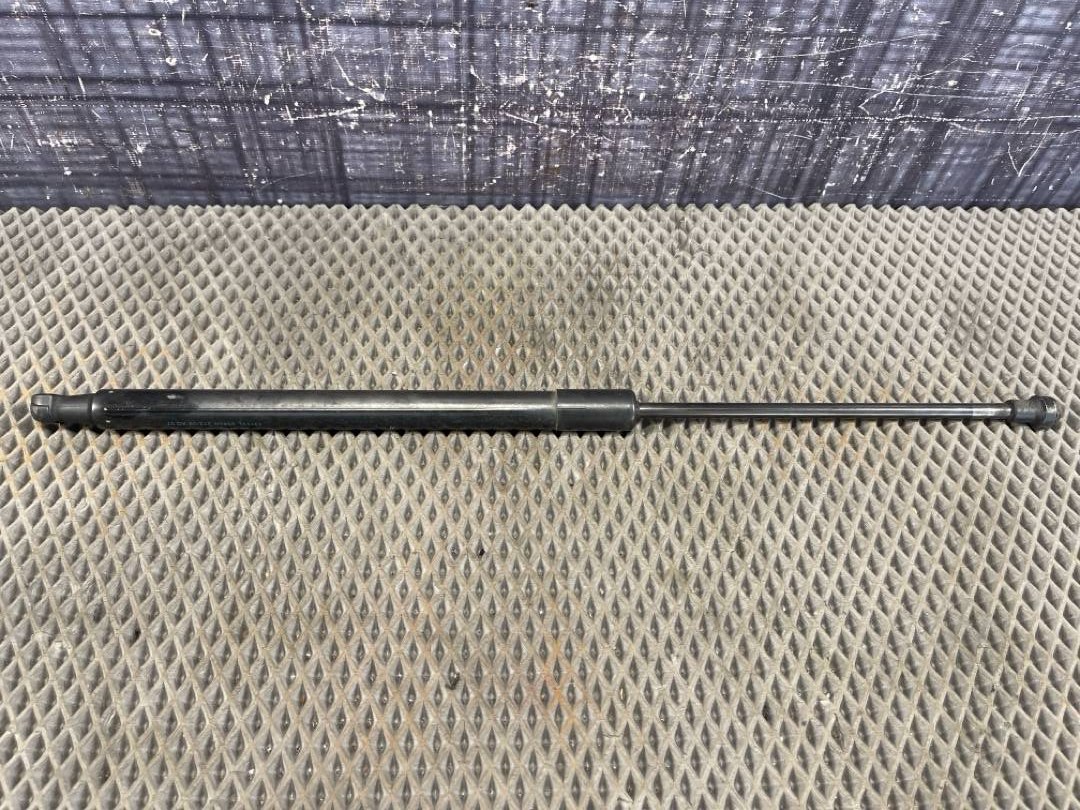 Амортизатор багажника, 553 рублей, Красноярск