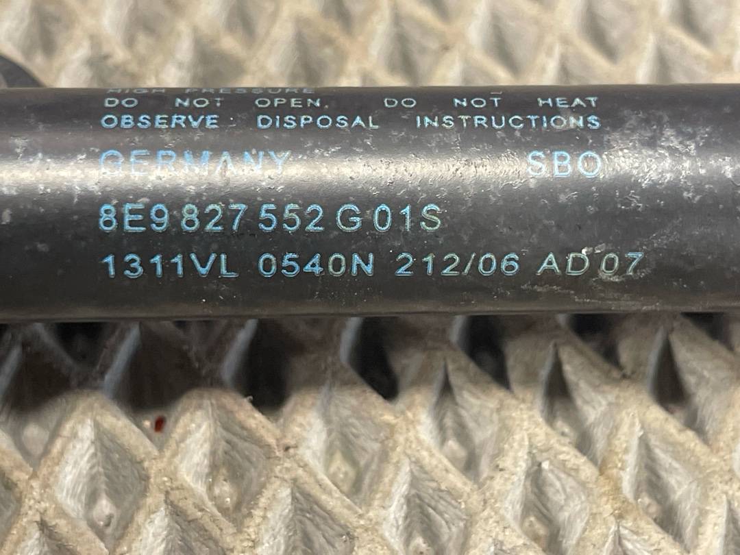 Амортизатор багажника, 553 рублей, Красноярск