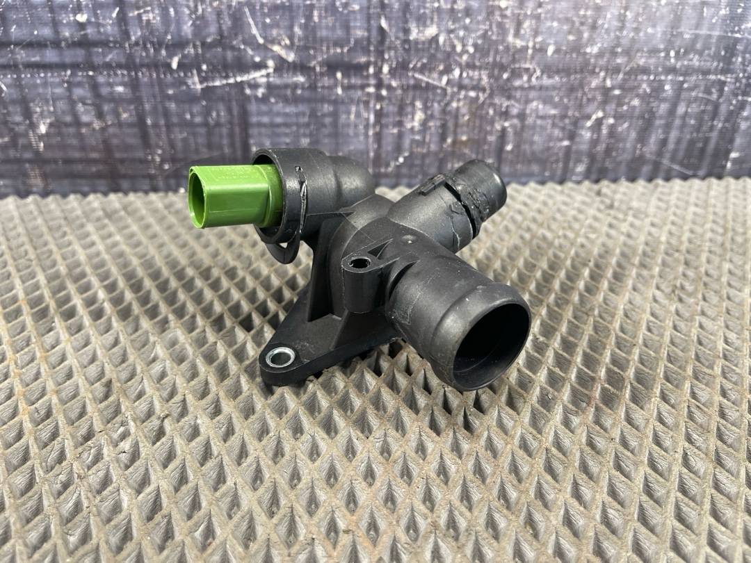 Фланец системы охлаждения, 1284 рублей, Красноярск