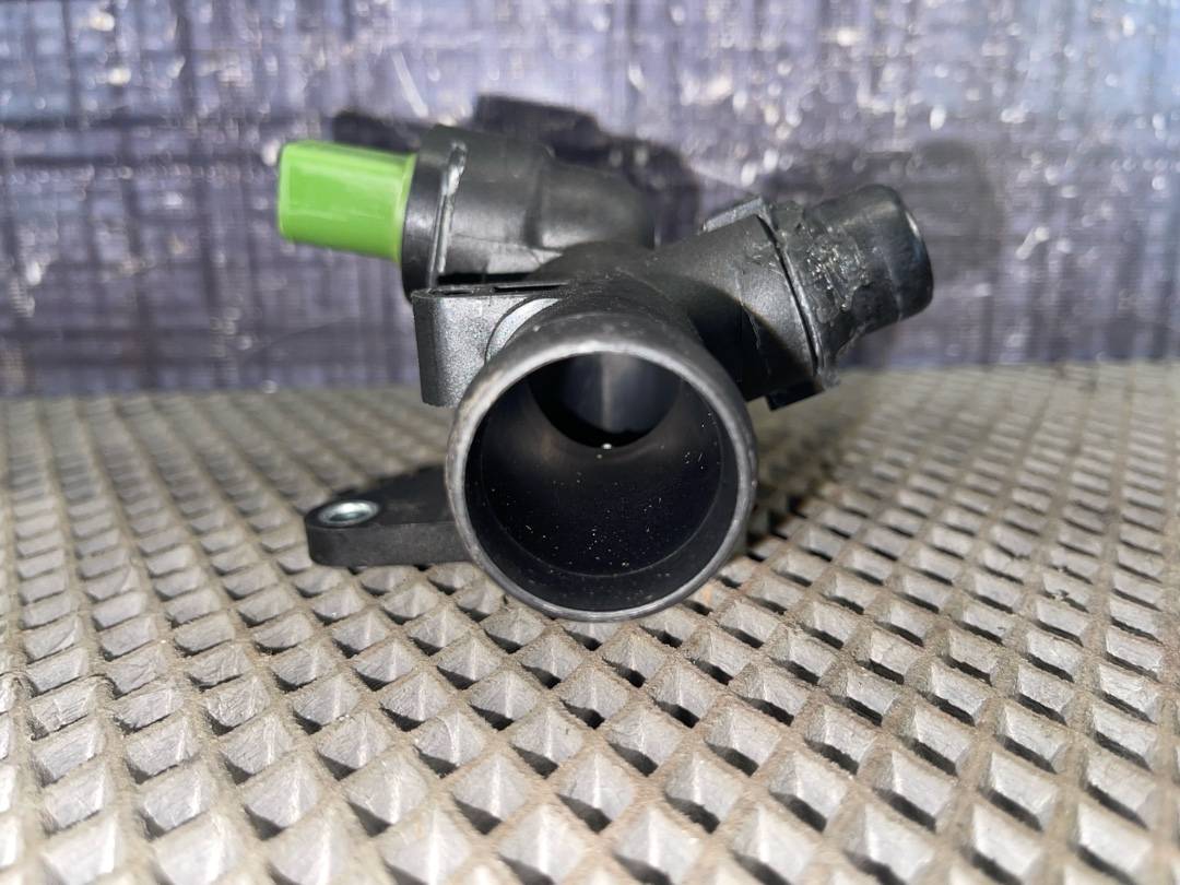 Фланец системы охлаждения, 1284 рублей, Красноярск