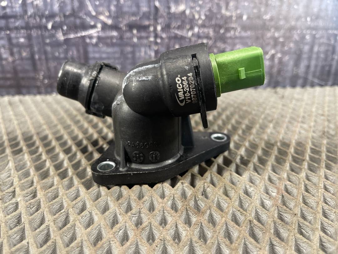 Фланец системы охлаждения, 1284 рублей, Красноярск