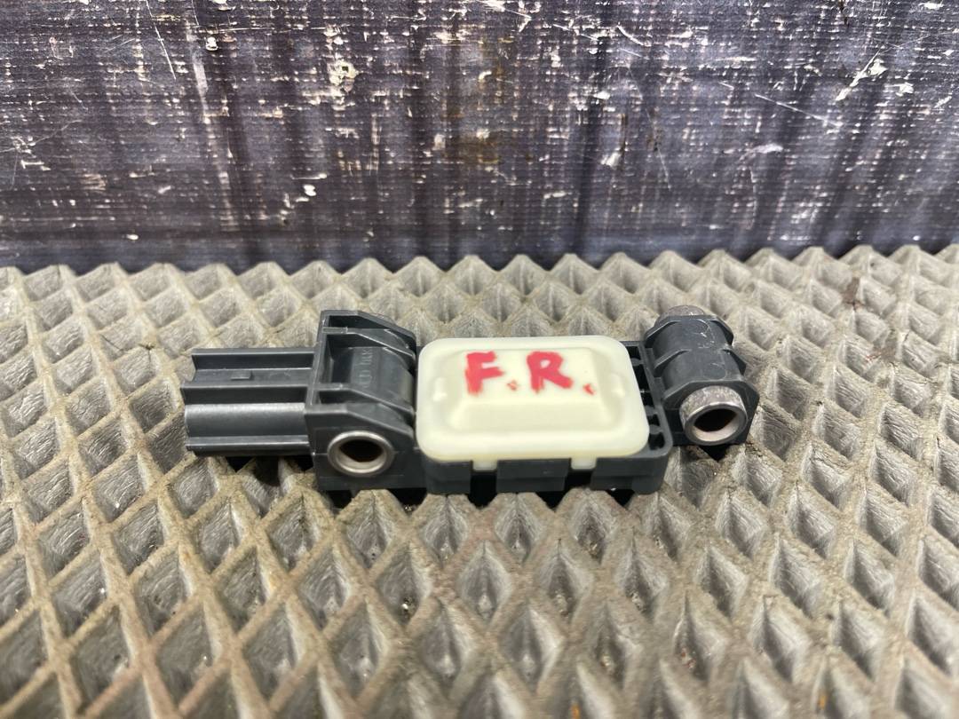 Датчик Airbag, 850 рублей, Красноярск