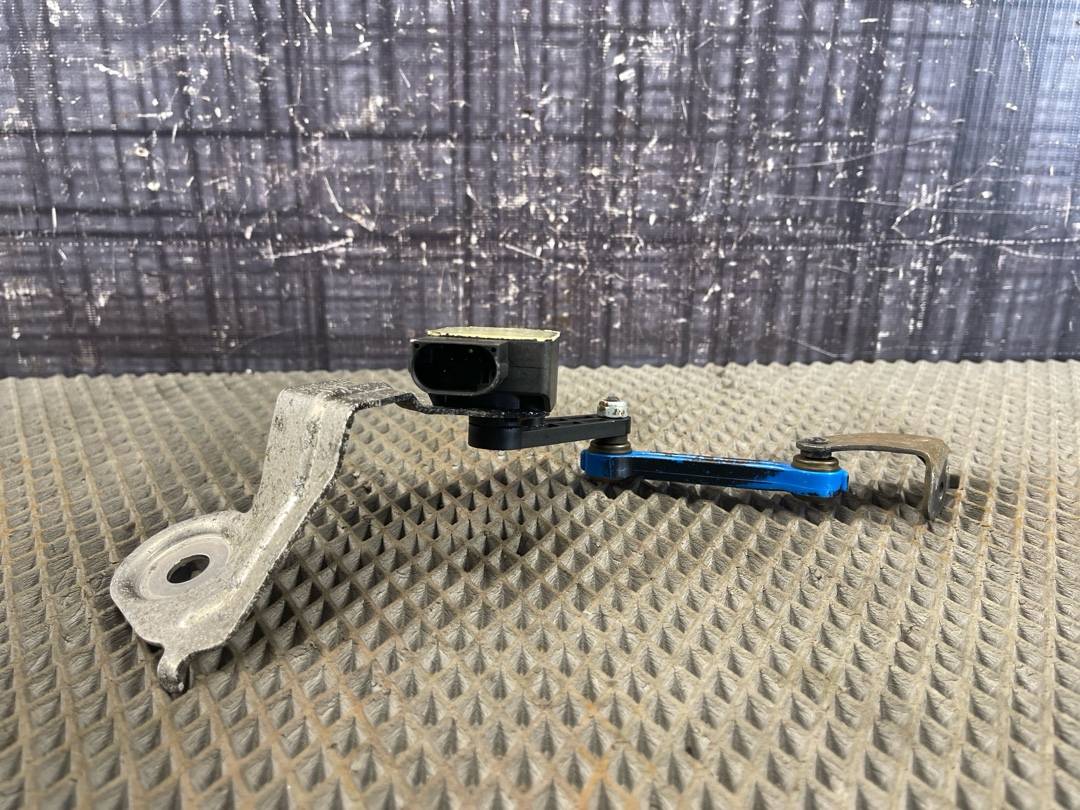 Датчик уровня подвески, 3706 рублей, Красноярск