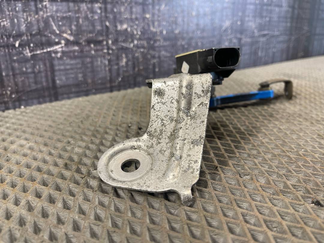 Датчик уровня подвески, 3706 рублей, Красноярск