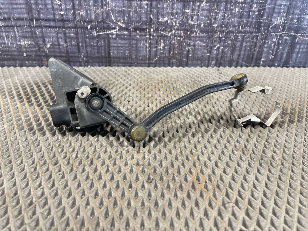 Датчик уровня подвески, 3706 рублей, Красноярск