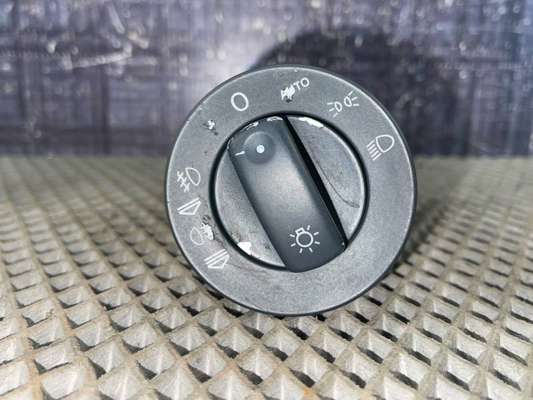 Переключатель света, 2108 рублей, Красноярск