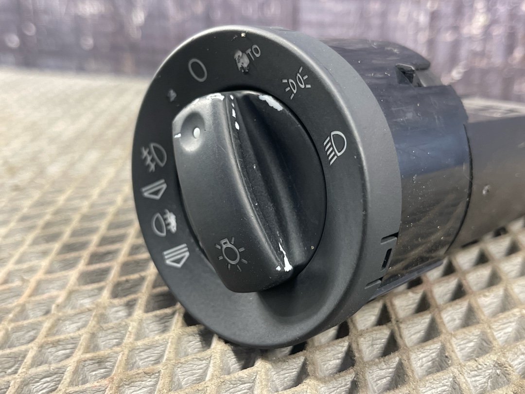 Переключатель света, 2108 рублей, Красноярск