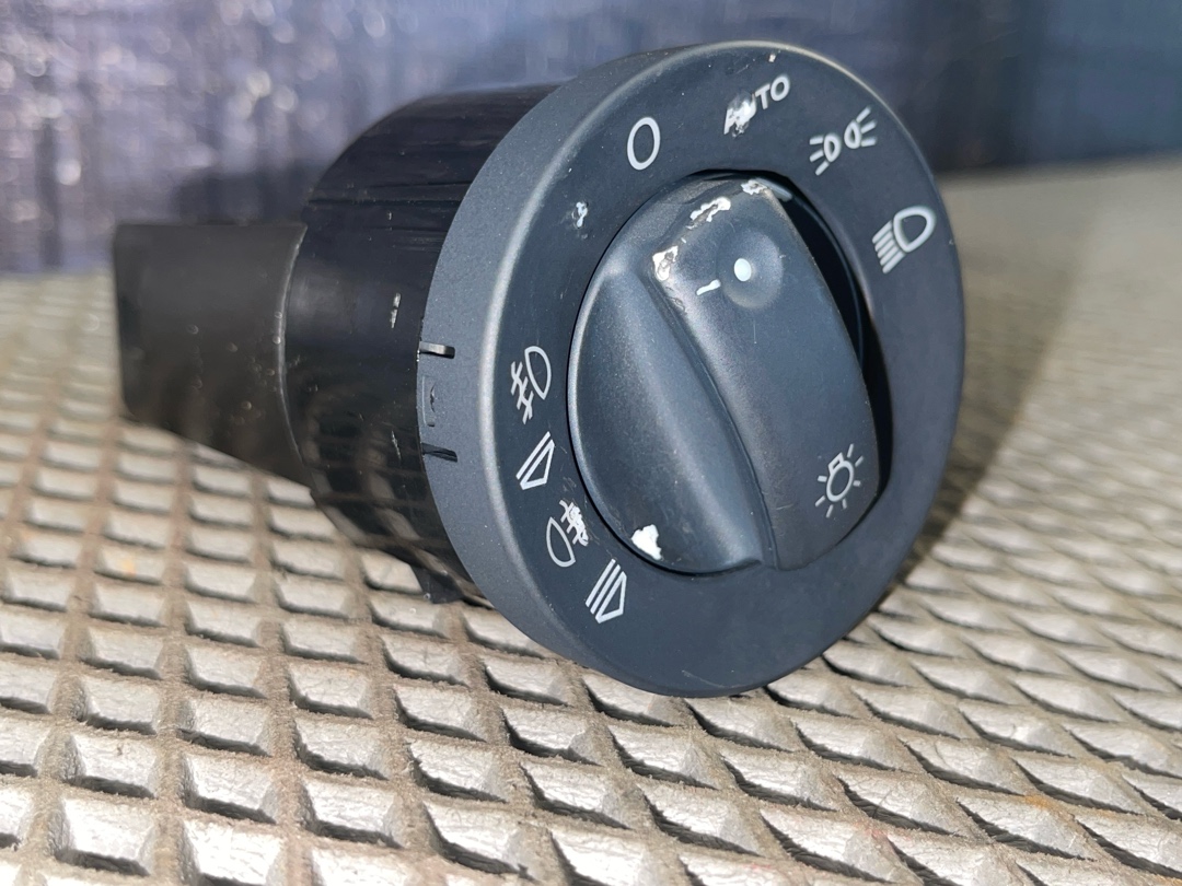 Переключатель света, 2108 рублей, Красноярск