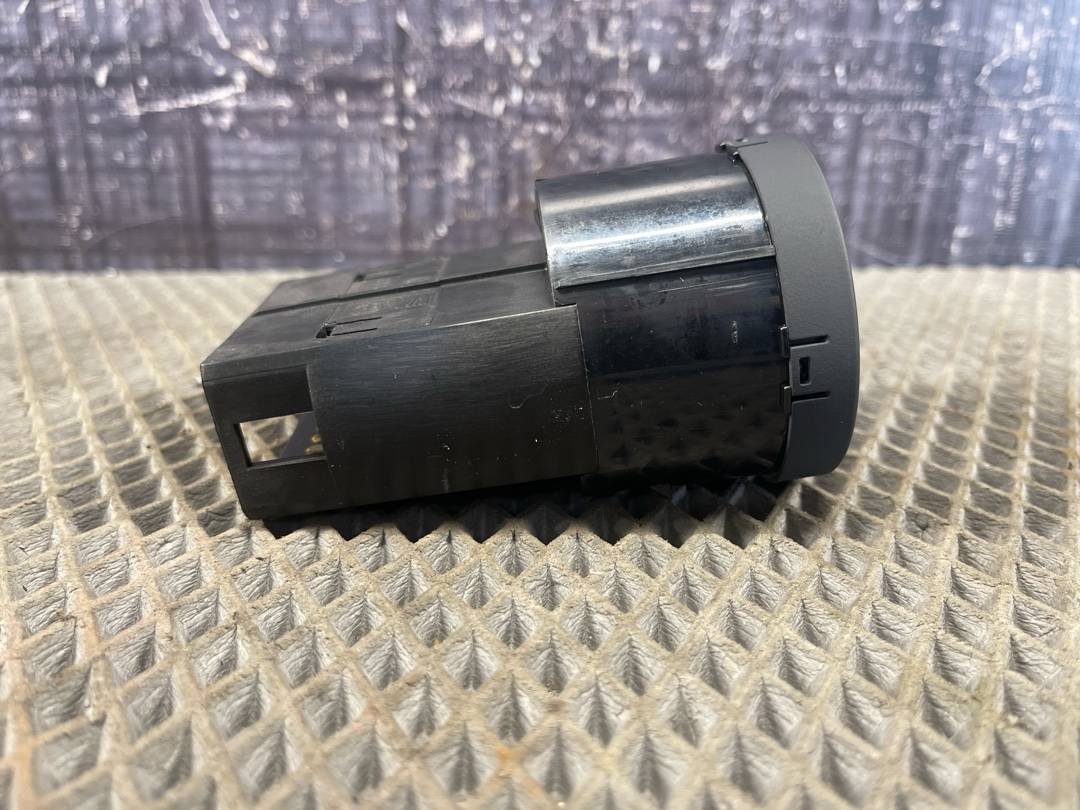 Переключатель света, 2108 рублей, Красноярск