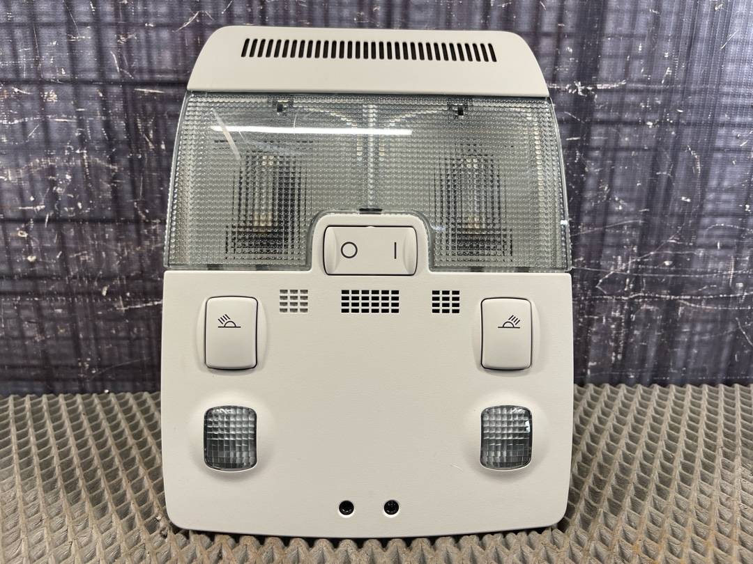 Плафон салона, 1173 рублей, Красноярск