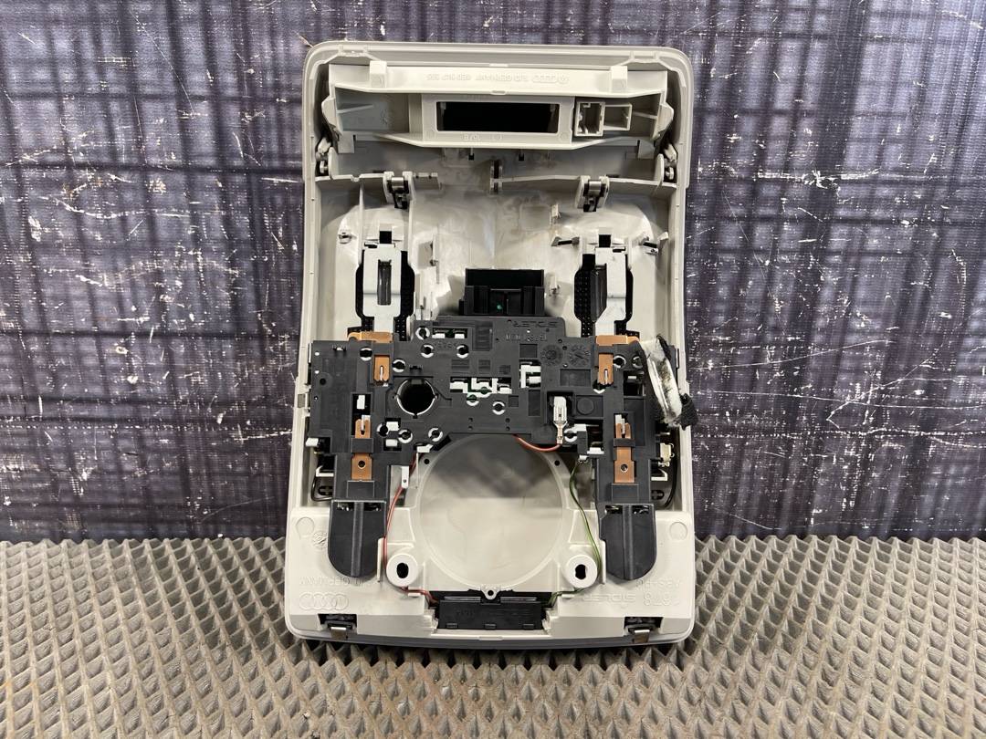 Плафон салона, 1173 рублей, Красноярск