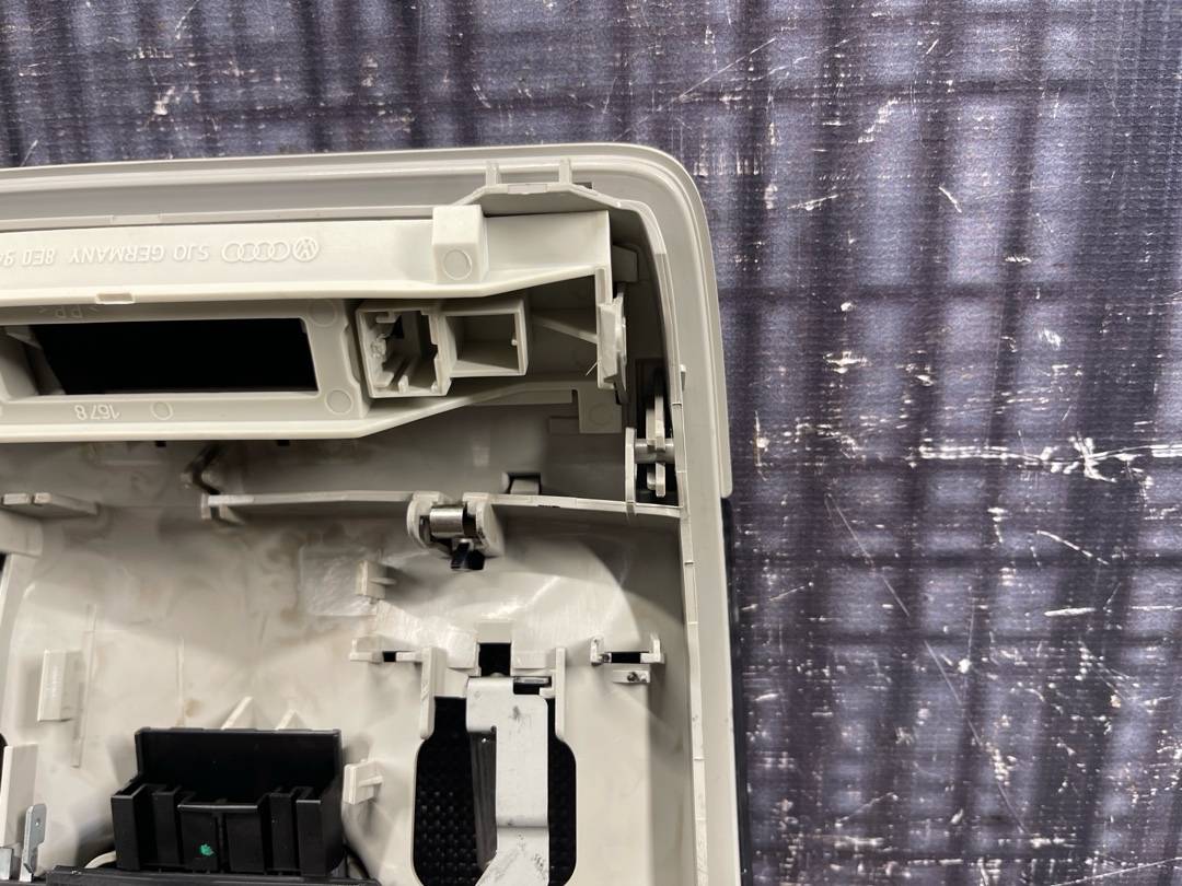 Плафон салона, 1173 рублей, Красноярск