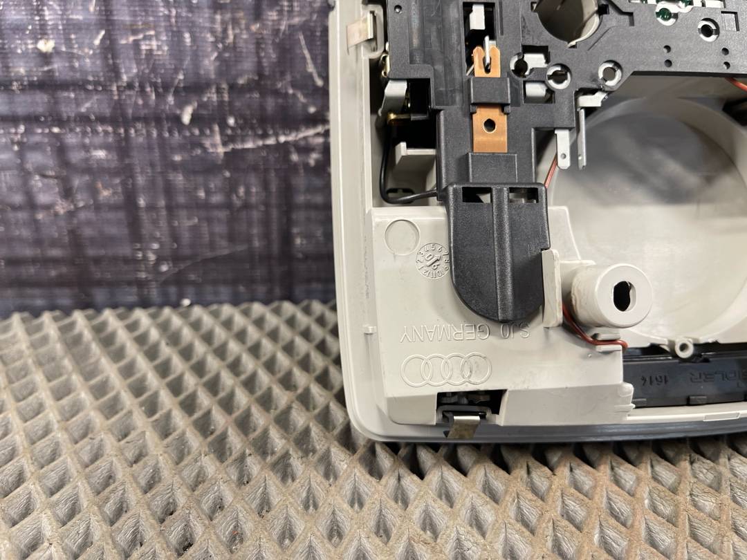 Плафон салона, 1173 рублей, Красноярск