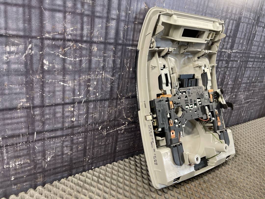 Плафон салона, 1173 рублей, Красноярск