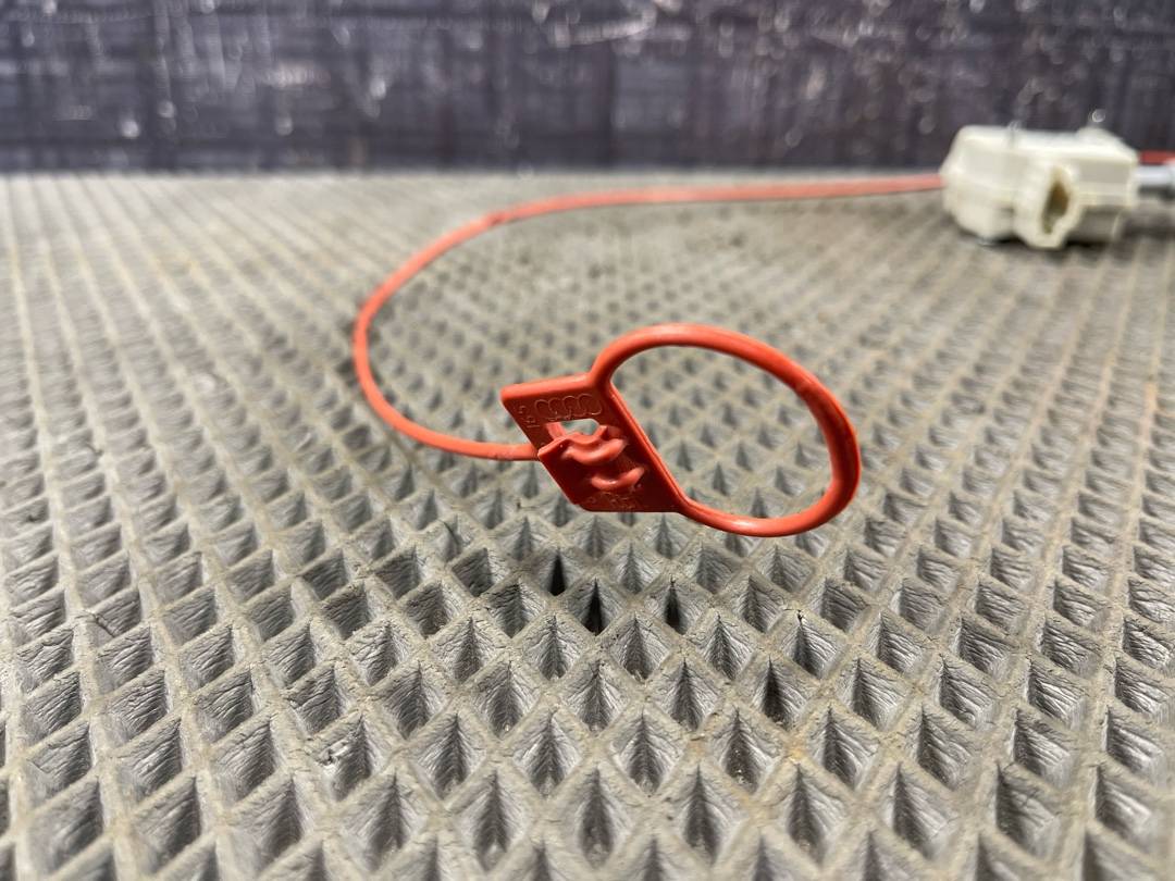 Замок лючка бензобака, 697 рублей, Красноярск