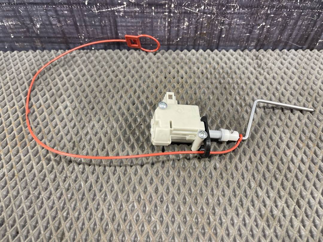 Замок лючка бензобака, 697 рублей, Красноярск