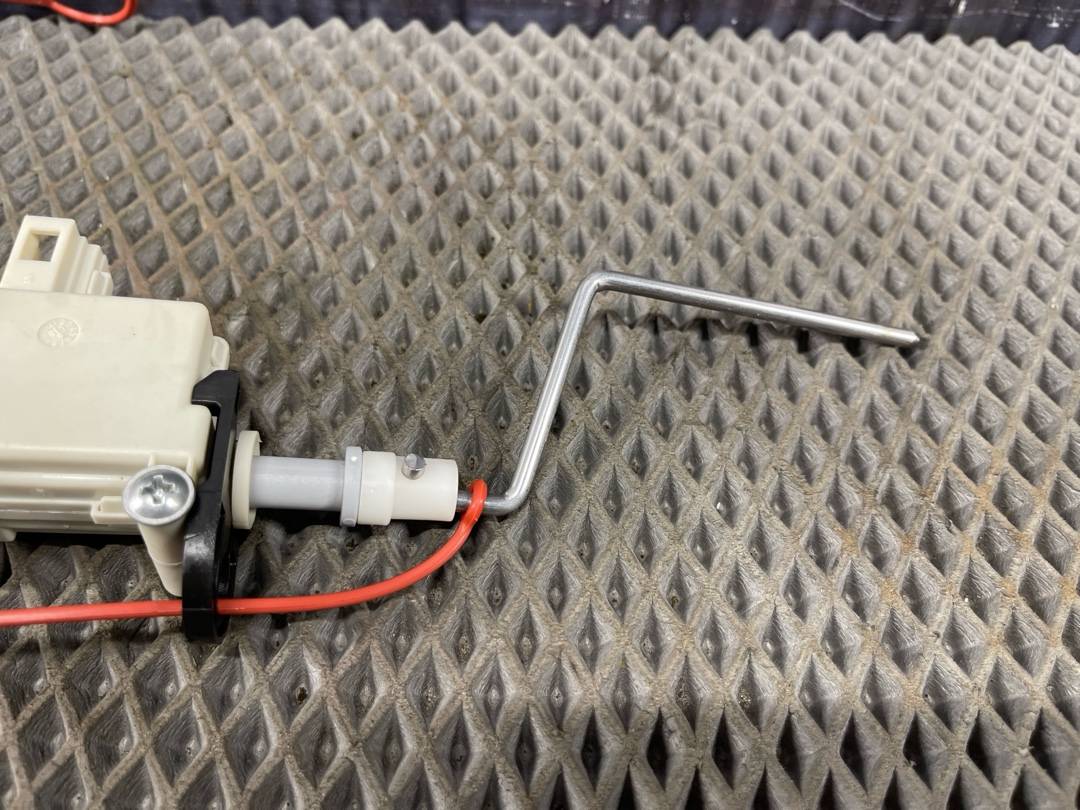 Замок лючка бензобака, 697 рублей, Красноярск