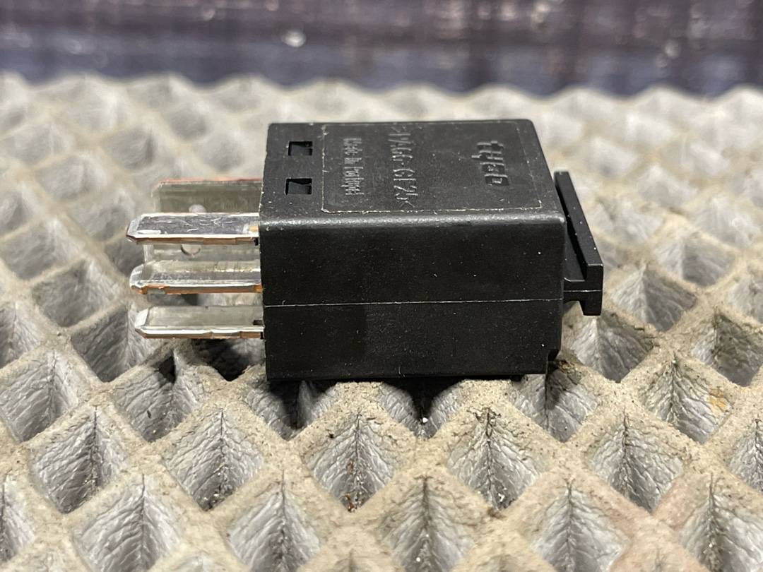 Реле, 357 рублей, Красноярск