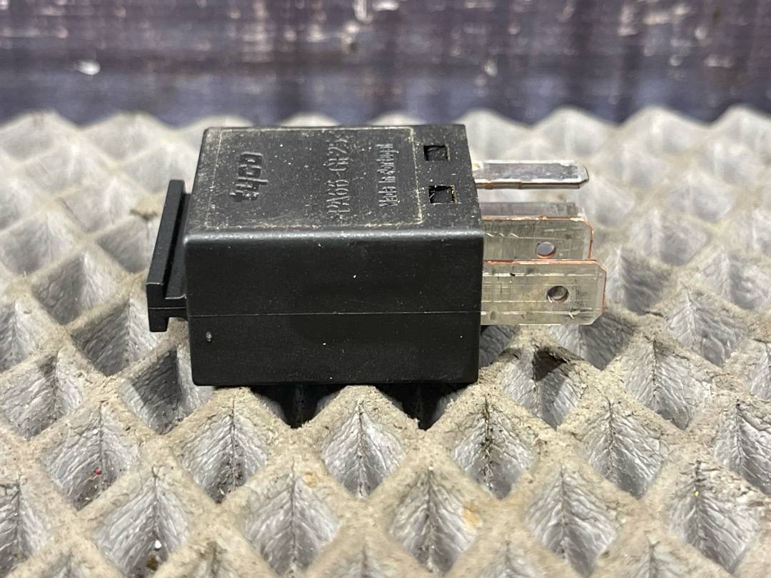 Реле, 357 рублей, Красноярск